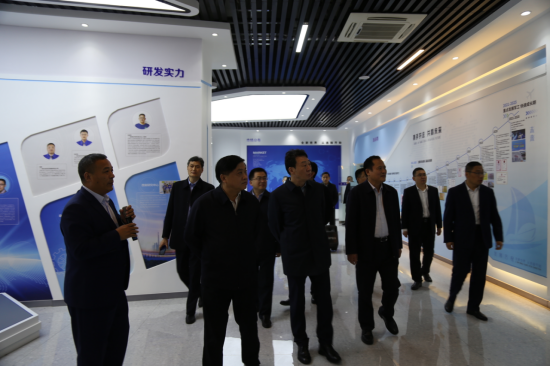 省科技厅党组书记、厅长唐波一行莅临银河国际galaxy网站电子(图1)